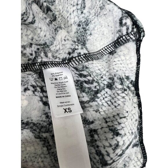 LuLaRoe Emily Women's Animal Print Long Sleeve Short Dress - Picture 7 of 7